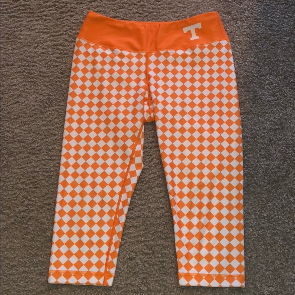 Checker board Tennessee capri leggings